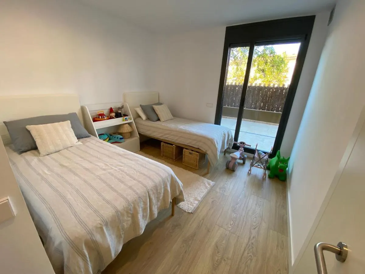 Apartamento Nuevo, Equipado Y Decorado Con Estilo Palamos 0*,  Spain