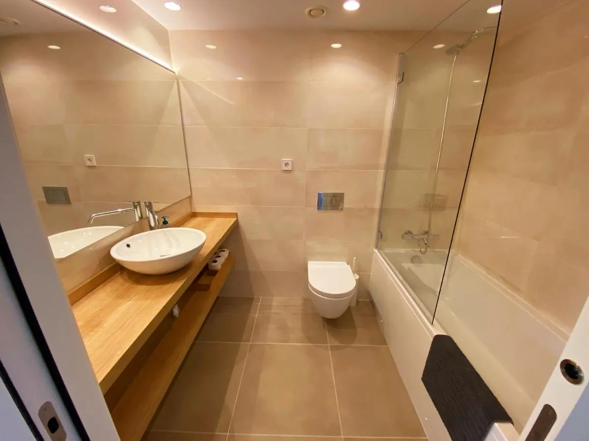 Apartamento Nuevo, Equipado Y Decorado Con Estilo Palamos Spain